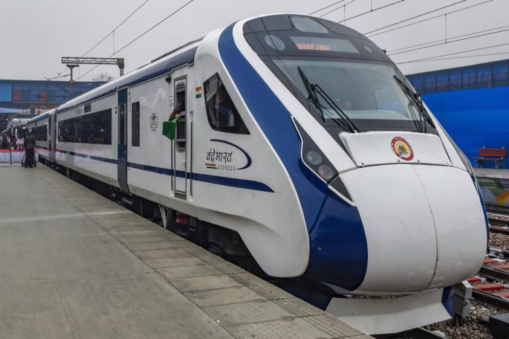 Vande-Bharat-express-1