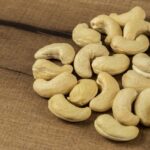 CASHEW-NUTS-2-1-980x653