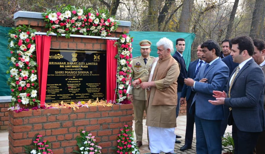 Lt Governor inaugurates 4 Dal Lakefront projects of Srinagar Smart City Limited