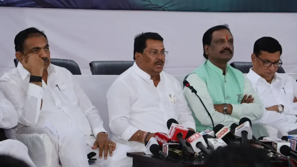 Opposition parties in Maharashtra boycott tea party, target ruling government over agrarian distress, riots, and drug crime ahead of winter session