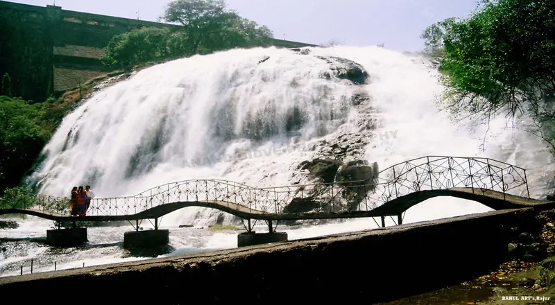 Bhandardara’s Umbrella Falls Roar to Life in Rare Summer Surge, Draw Tourists Amid Heatwave