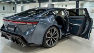 Toyota Corolla 2025 Makes a Grand Comeback in India with Hybrid Power and Futuristic Design