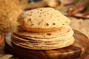 Orthopedic Surgeon Says: 'Roti Is Harmful'; Explains How It Can Increase Weight and Blood Sugar