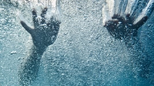 Bengaluru Maternity Shoot Turns Tragic: 3-Year-Old Drowns in Studio Water Pond