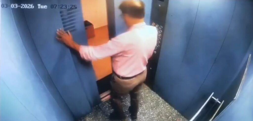 Man Narrowly Escapes Death After Lift Moves With Door Open in Gujarat’s Valsad, CCTV Video Goes Viral